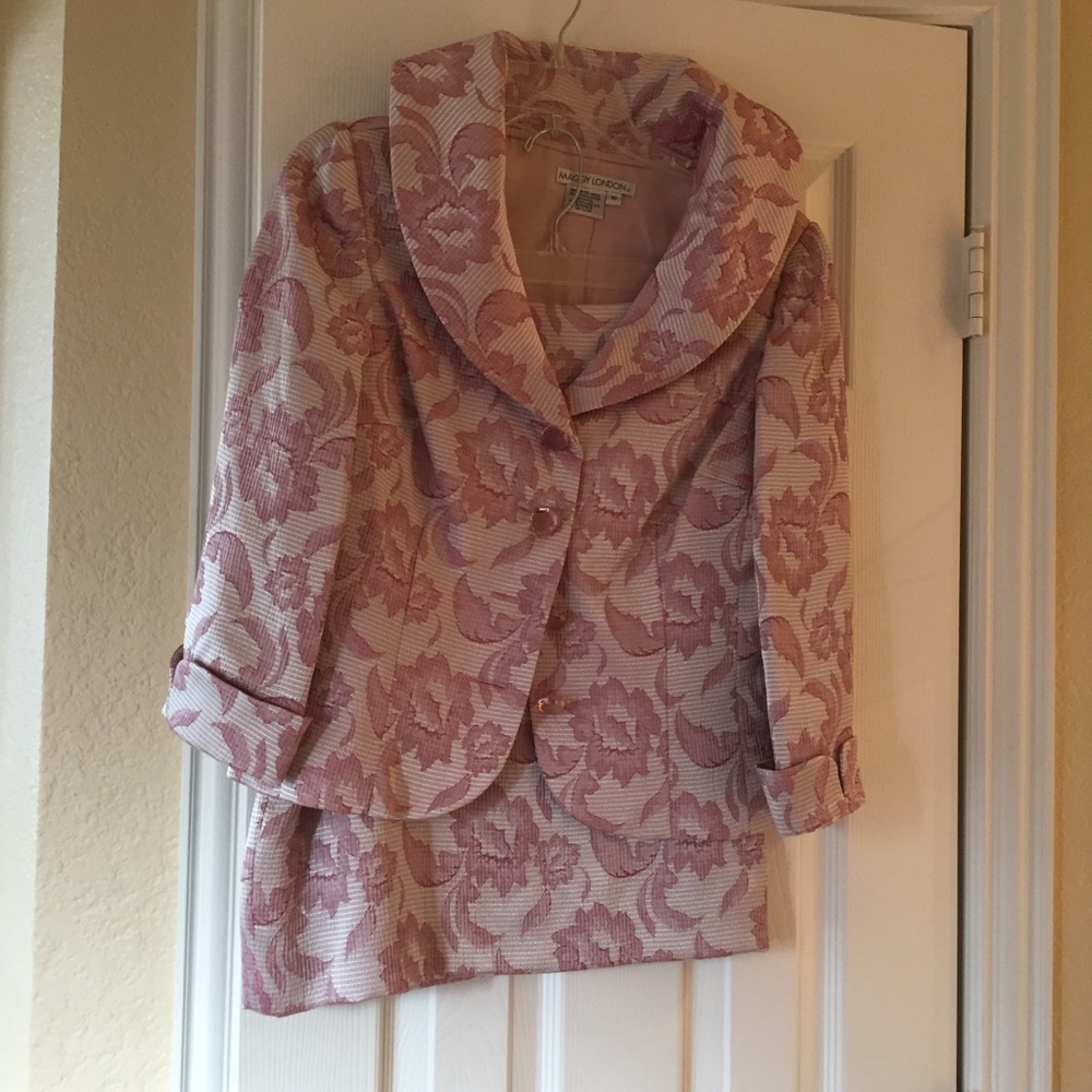 Women suit